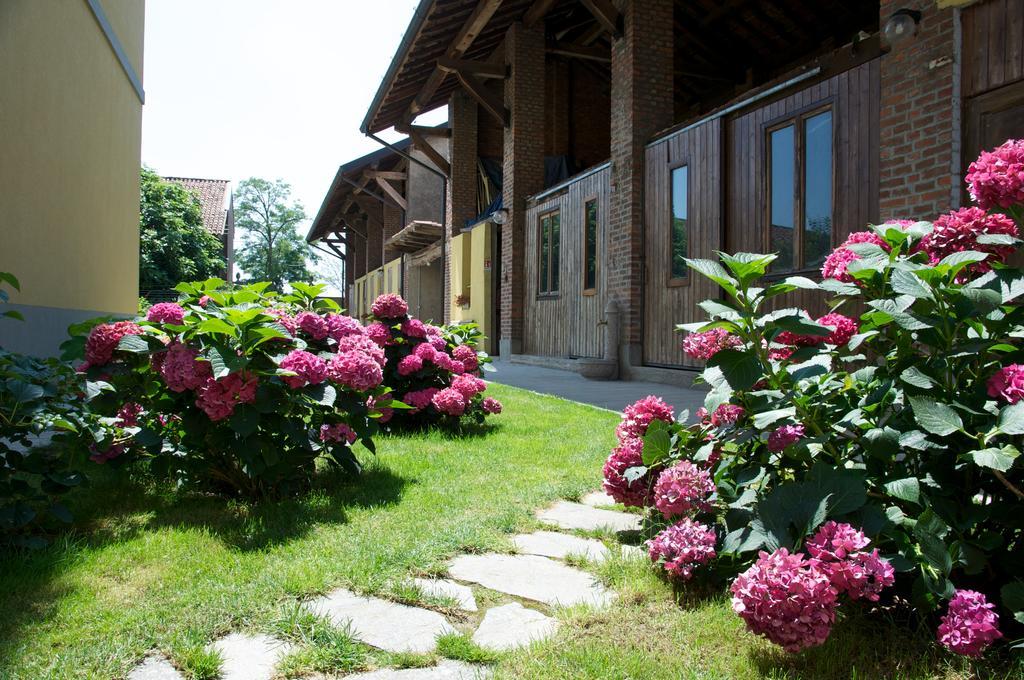 Cascina Delle Mele Acomodação com café da manhã Vittuone Exterior foto